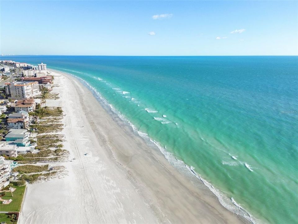 На продажу: $625,000 (2 спален, 2 ванн, 1441 Квадратных фут)