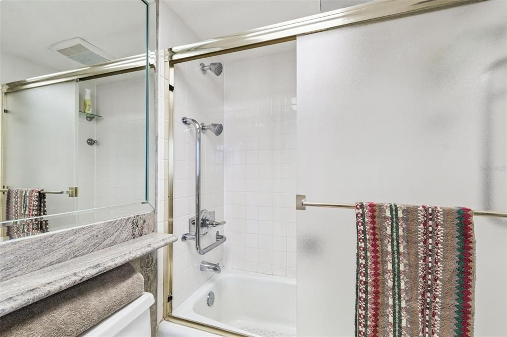 На продажу: $625,000 (2 спален, 2 ванн, 1441 Квадратных фут)