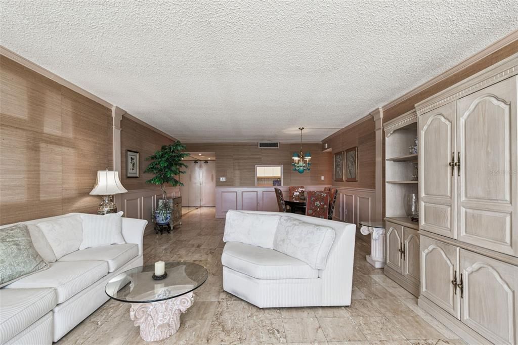 На продажу: $625,000 (2 спален, 2 ванн, 1441 Квадратных фут)