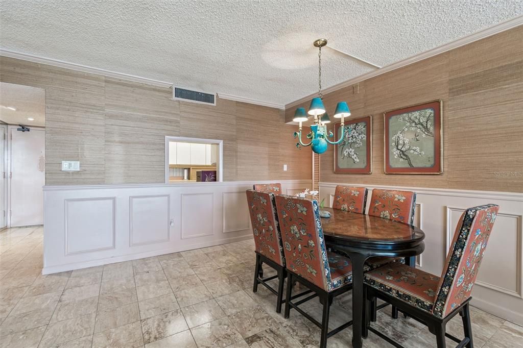 На продажу: $625,000 (2 спален, 2 ванн, 1441 Квадратных фут)