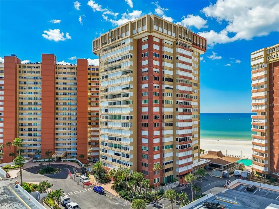 На продажу: $625,000 (2 спален, 2 ванн, 1441 Квадратных фут)