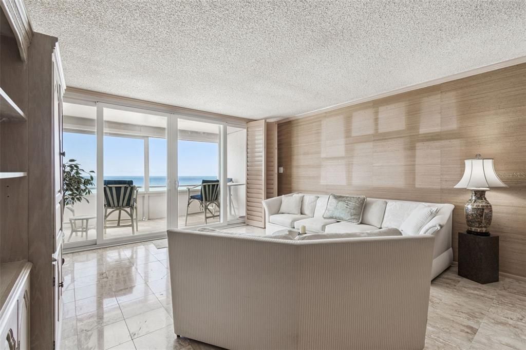 На продажу: $625,000 (2 спален, 2 ванн, 1441 Квадратных фут)