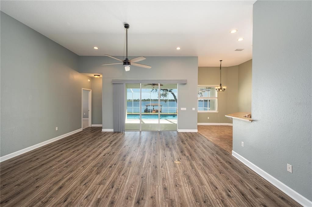 For Sale: $750,000 (4 beds, 2 baths, 2217 Square Feet)