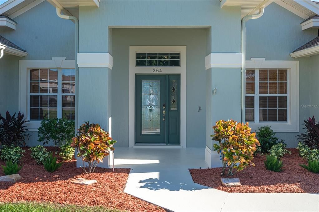 For Sale: $750,000 (4 beds, 2 baths, 2217 Square Feet)