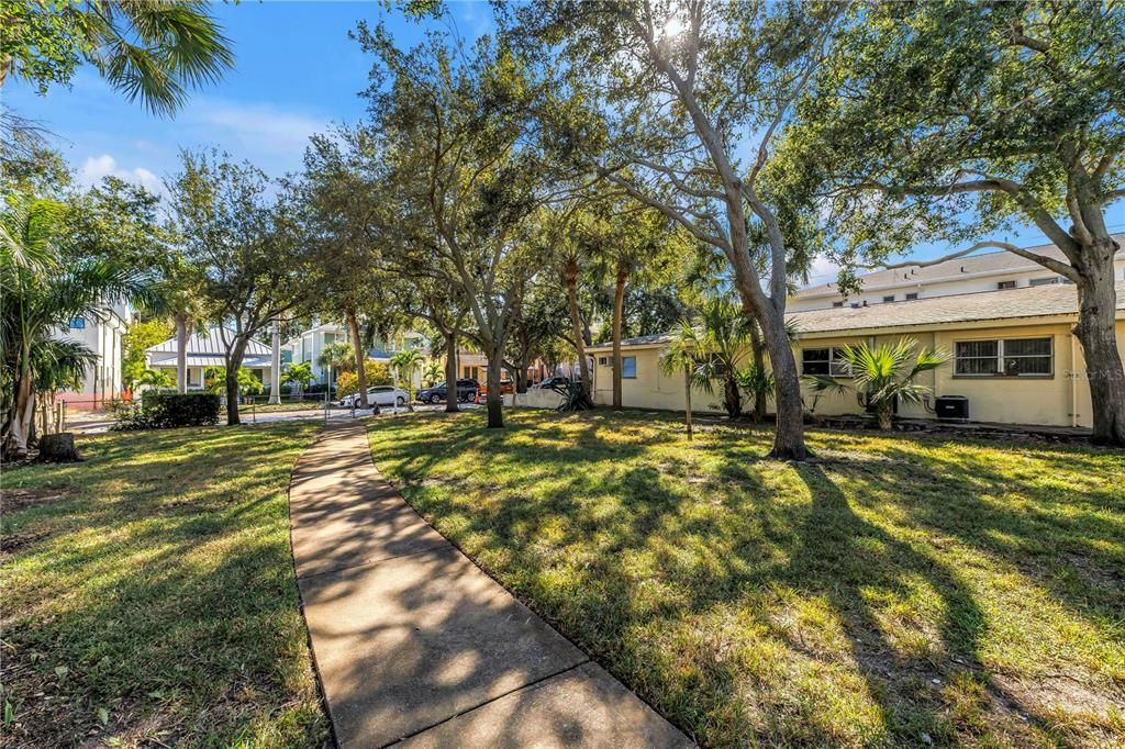 For Sale: $835,000 (0.16 acres)