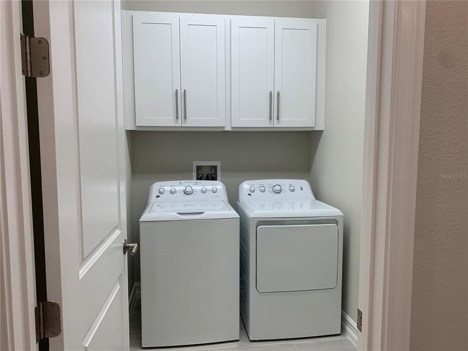 For Sale: $374,900 (3 beds, 2 baths, 1827 Square Feet)