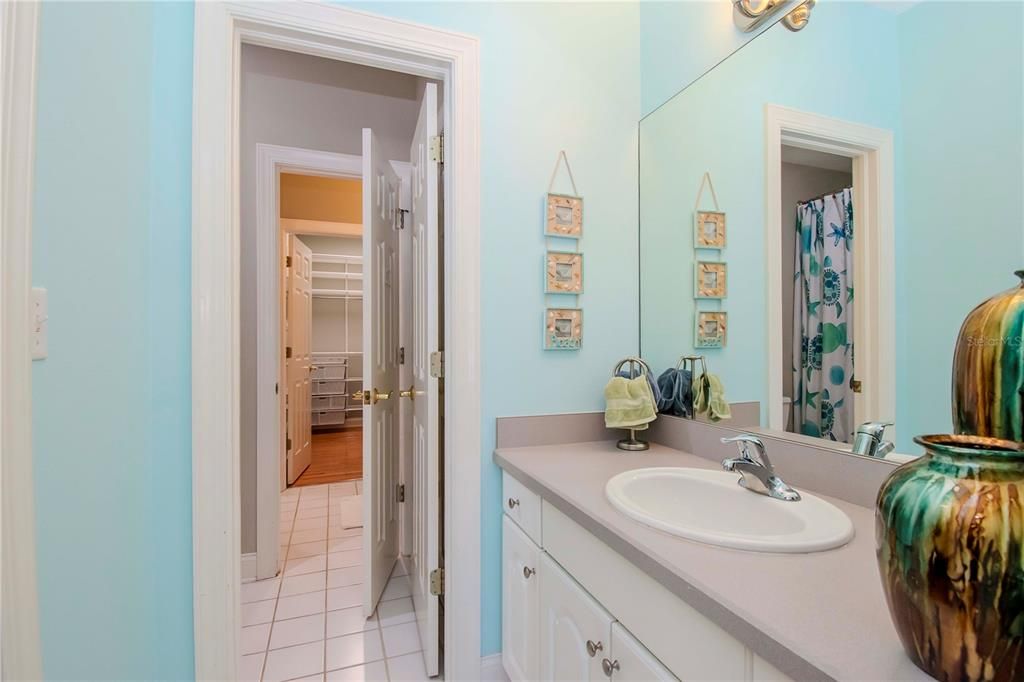 En Renta: $6,000 (3 camas, 2 baños, 2357 Pies cuadrados)