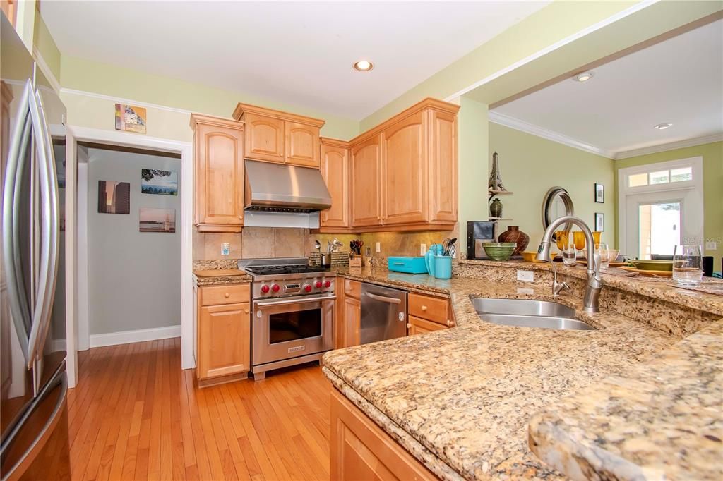 En Renta: $6,000 (3 camas, 2 baños, 2357 Pies cuadrados)