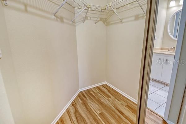 Active With Contract: $419,900 (4 beds, 2 baths, 1632 Square Feet)