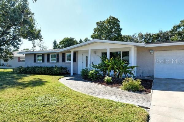 Active With Contract: $419,900 (4 beds, 2 baths, 1632 Square Feet)