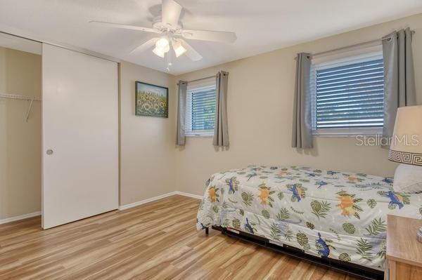 Active With Contract: $419,900 (4 beds, 2 baths, 1632 Square Feet)