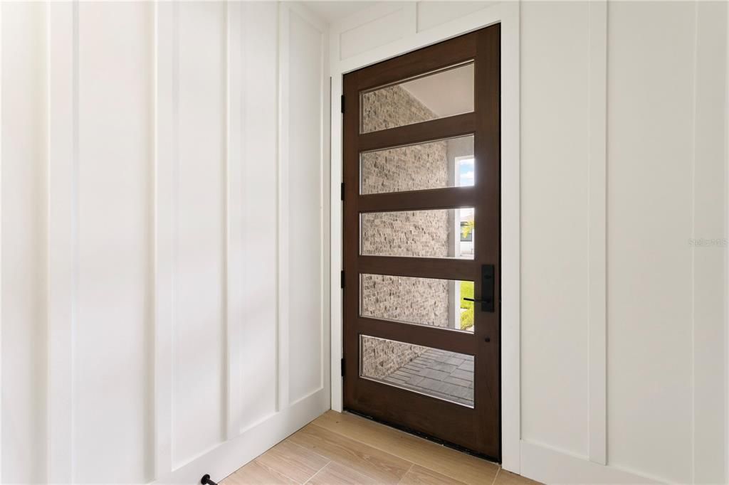 En Venta: $1,175,000 (3 camas, 3 baños, 2200 Pies cuadrados)