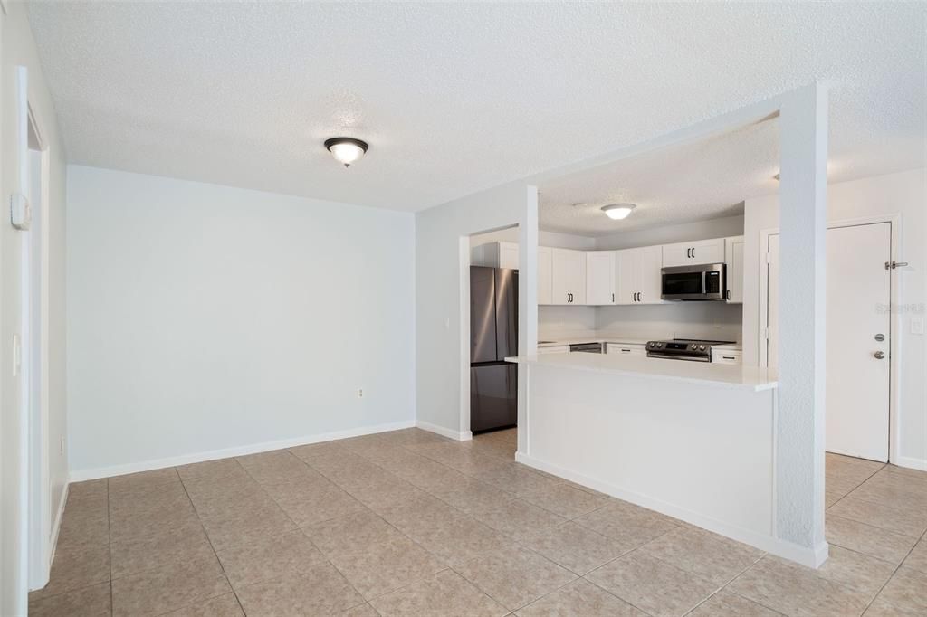 For Sale: $199,999 (3 beds, 2 baths, 1428 Square Feet)