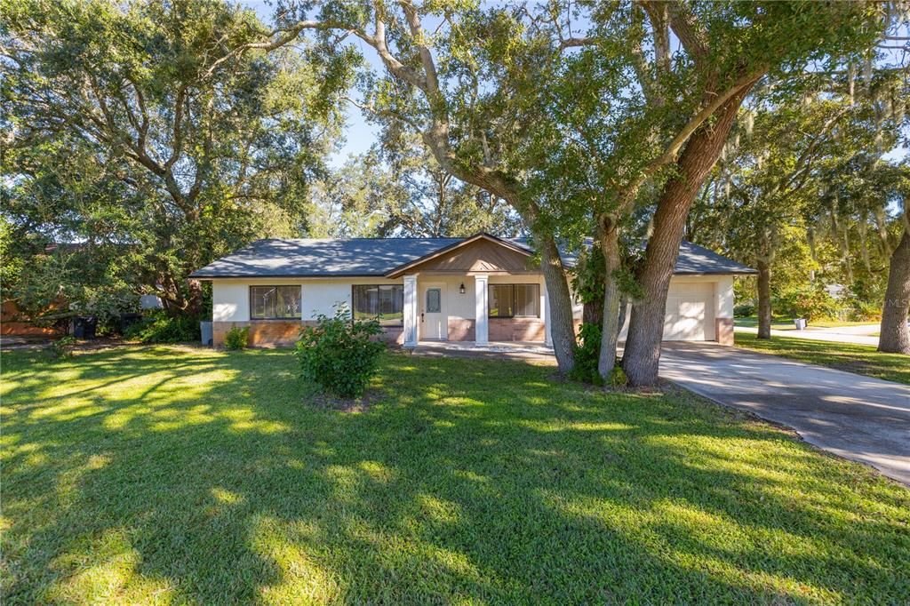 На продажу: $339,900 (4 спален, 3 ванн, 1967 Квадратных фут)