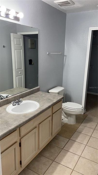 En Venta: $235,000 (2 camas, 2 baños, 1430 Pies cuadrados)