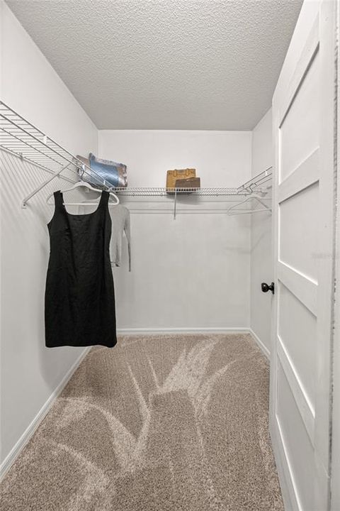 На продажу: $239,900 (2 спален, 2 ванн, 1188 Квадратных фут)