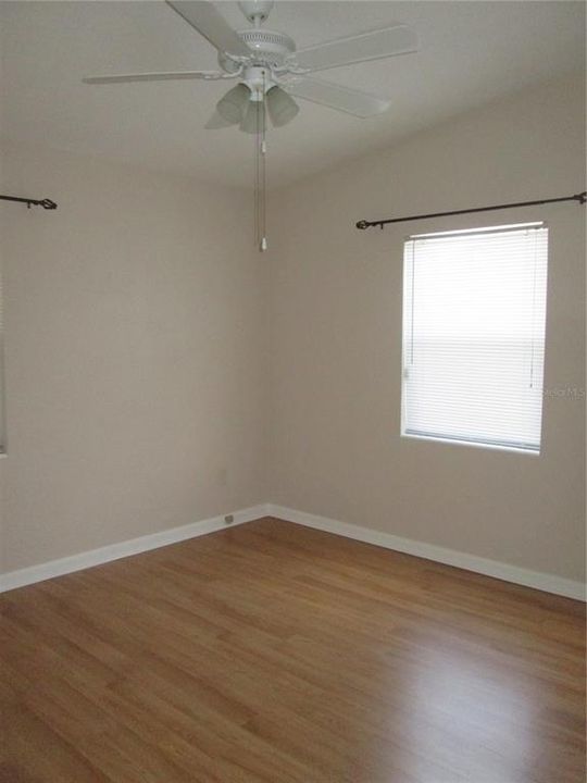 Active With Contract: $2,049 (3 beds, 1 baths, 1381 Square Feet)