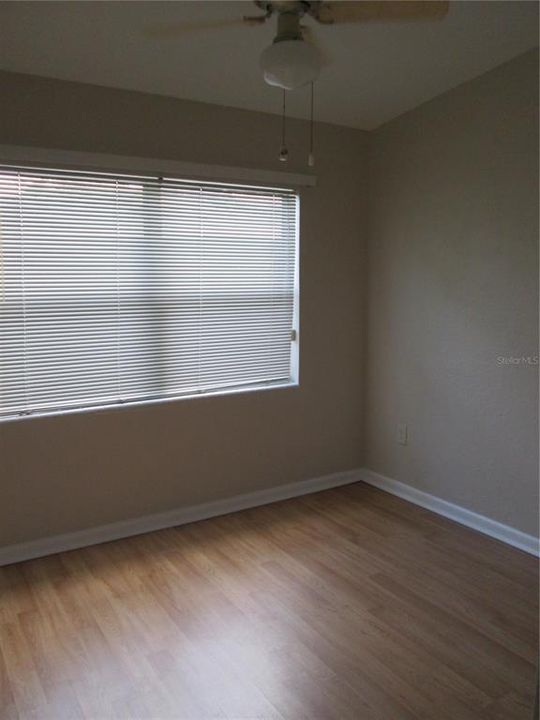 Active With Contract: $2,049 (3 beds, 1 baths, 1381 Square Feet)