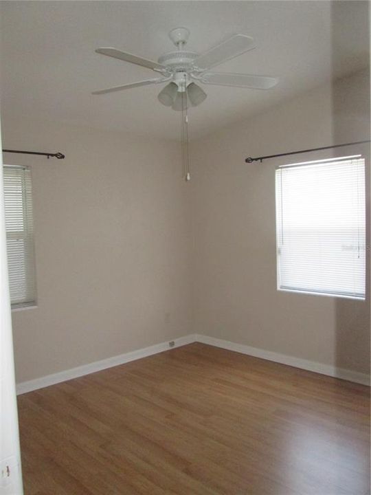 Active With Contract: $2,049 (3 beds, 1 baths, 1381 Square Feet)