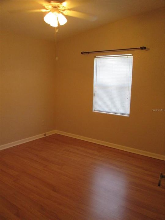 Active With Contract: $2,049 (3 beds, 1 baths, 1381 Square Feet)