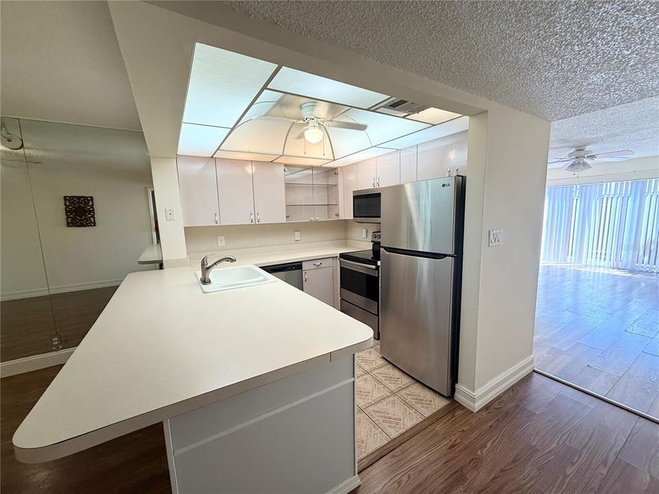 В аренду: $1,500 (2 спален, 2 ванн, 1000 Квадратных фут)