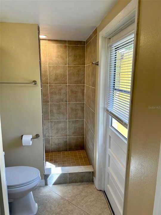 For Rent: $3,100 (4 beds, 3 baths, 2444 Square Feet)