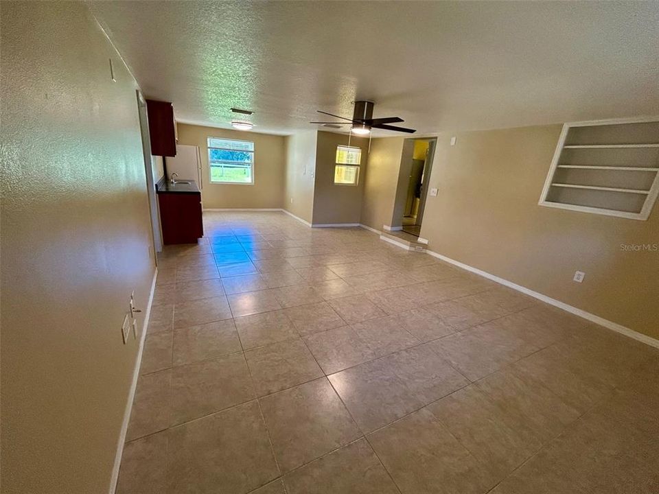 For Rent: $3,100 (4 beds, 3 baths, 2444 Square Feet)