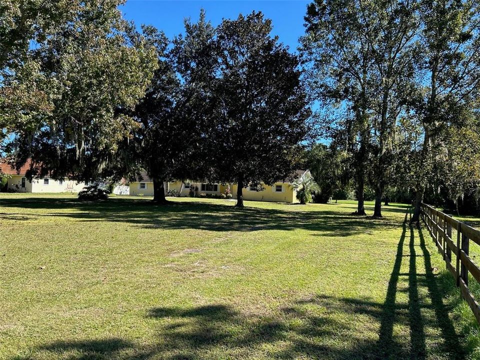 For Rent: $3,100 (4 beds, 3 baths, 2444 Square Feet)