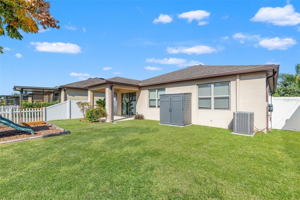 На продажу: $298,500 (3 спален, 2 ванн, 1443 Квадратных фут)