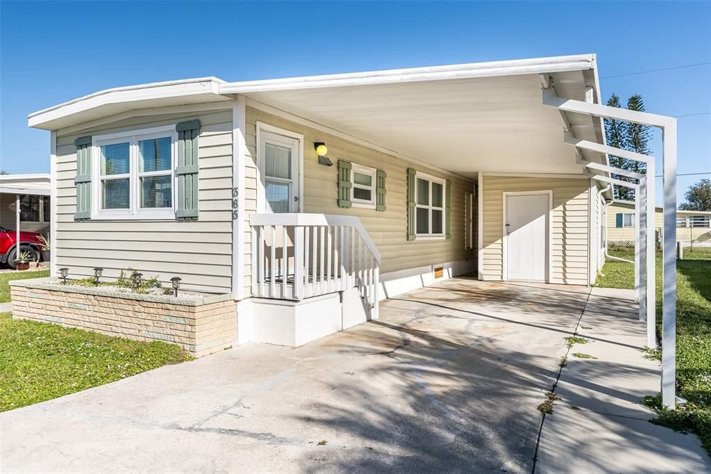 For Sale: $115,000 (1 beds, 1 baths, 624 Square Feet)