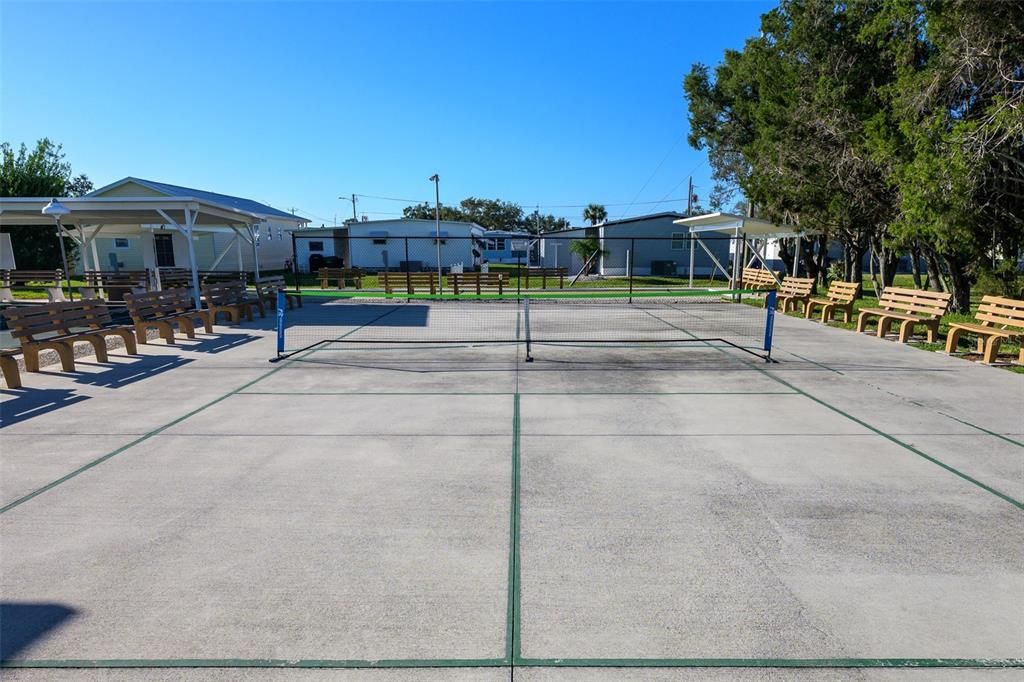 For Sale: $115,000 (1 beds, 1 baths, 624 Square Feet)