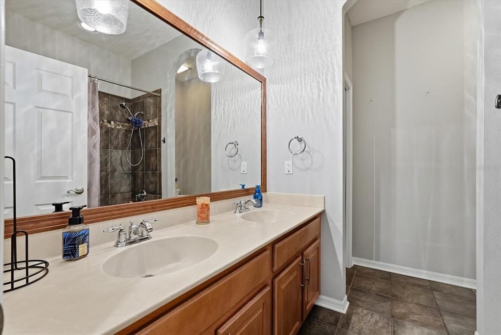 For Sale: $824,900 (4 beds, 3 baths, 2952 Square Feet)