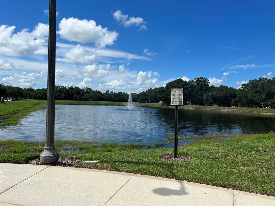 En Renta: $2,150 (3 camas, 2 baños, 1926 Pies cuadrados)