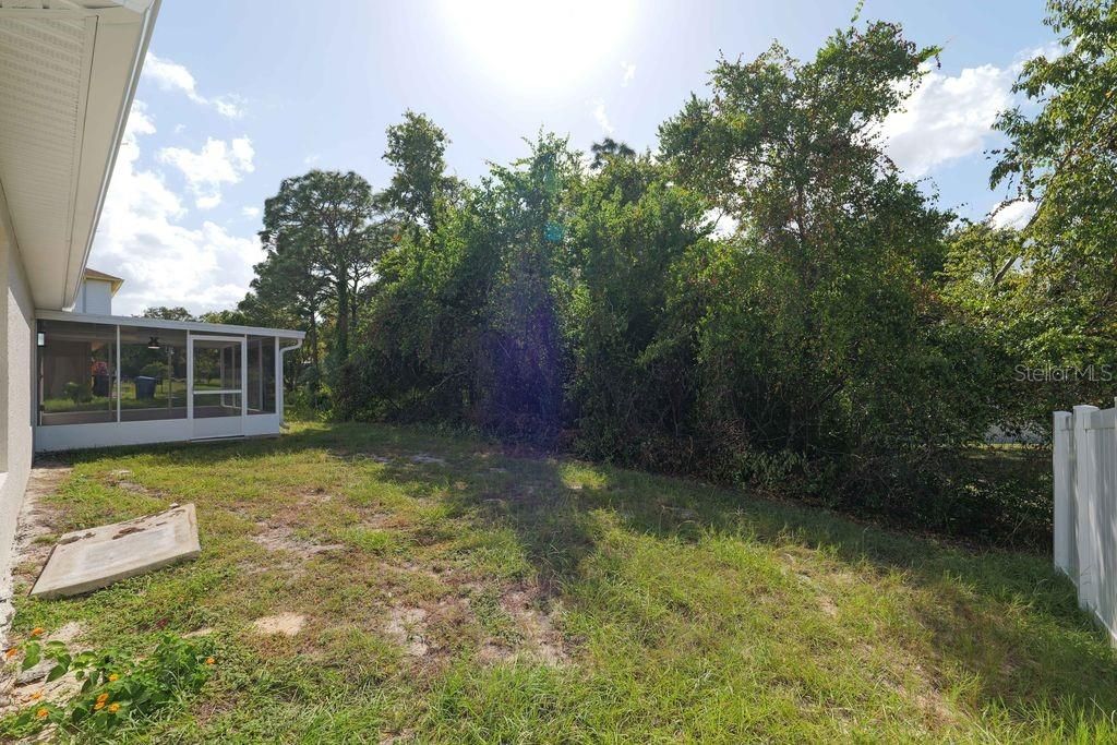 For Sale: $305,000 (3 beds, 2 baths, 1531 Square Feet)