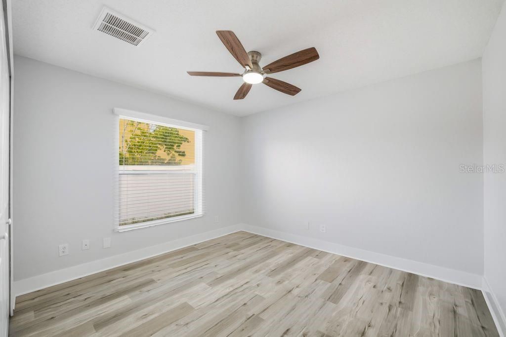 For Sale: $305,000 (3 beds, 2 baths, 1531 Square Feet)