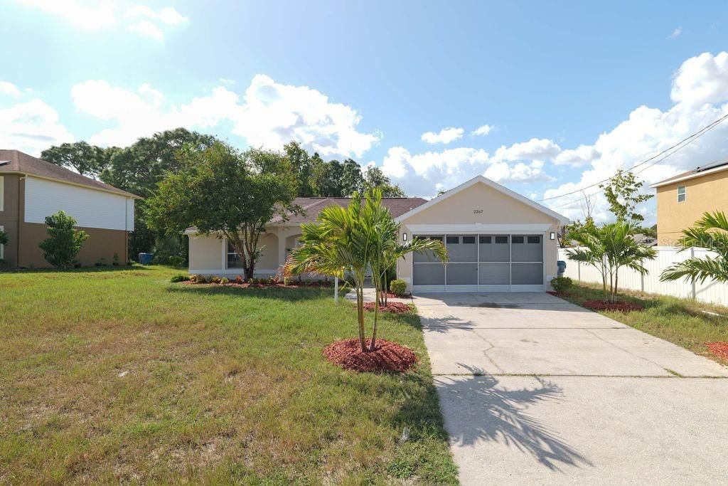 For Sale: $305,000 (3 beds, 2 baths, 1531 Square Feet)