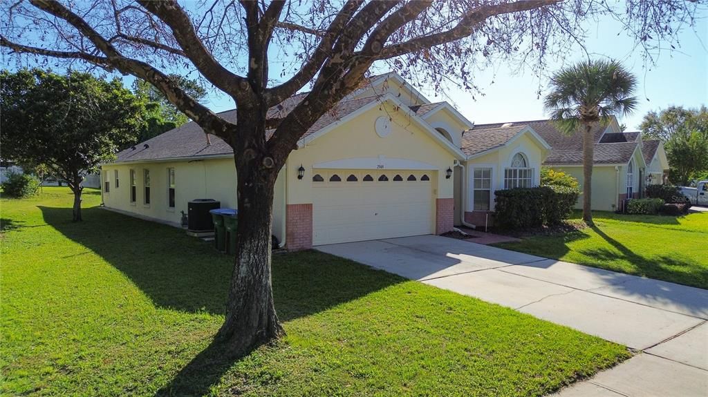 Active With Contract: $364,500 (4 beds, 2 baths, 2095 Square Feet)