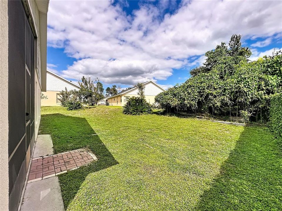 Active With Contract: $364,500 (4 beds, 2 baths, 2095 Square Feet)