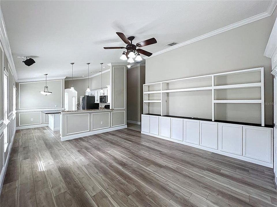 Active With Contract: $364,500 (4 beds, 2 baths, 2095 Square Feet)