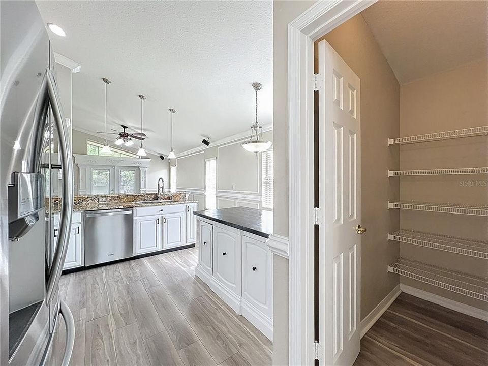 Active With Contract: $364,500 (4 beds, 2 baths, 2095 Square Feet)