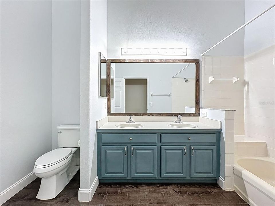 Active With Contract: $364,500 (4 beds, 2 baths, 2095 Square Feet)