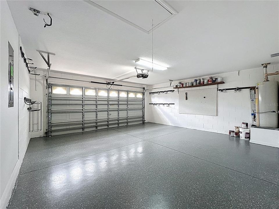 Active With Contract: $364,500 (4 beds, 2 baths, 2095 Square Feet)