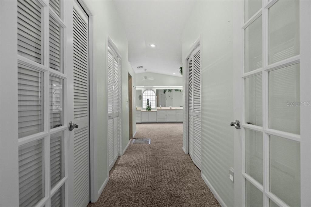 合同活跃: $625,000 (3 贝兹, 2 浴室, 2425 平方英尺)