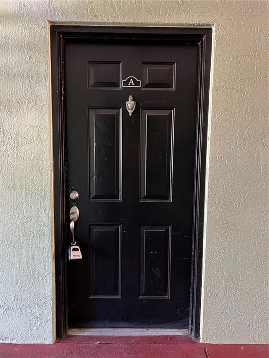 合同活跃: $1,900 (3 贝兹, 2 浴室, 1192 平方英尺)