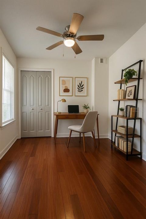 合同活跃: $1,900 (3 贝兹, 2 浴室, 1192 平方英尺)