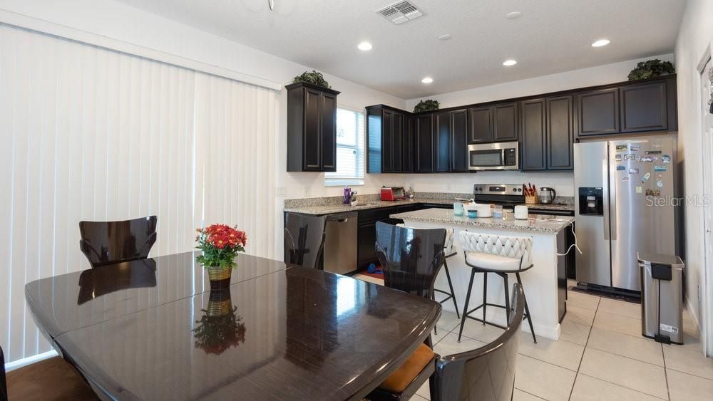 待售: $323,000 (3 贝兹, 2 浴室, 1703 平方英尺)