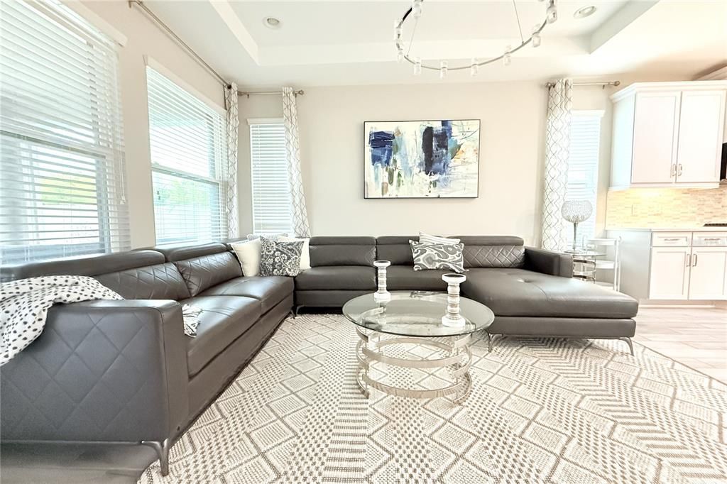 На продажу: $500,000 (3 спален, 2 ванн, 2402 Квадратных фут)