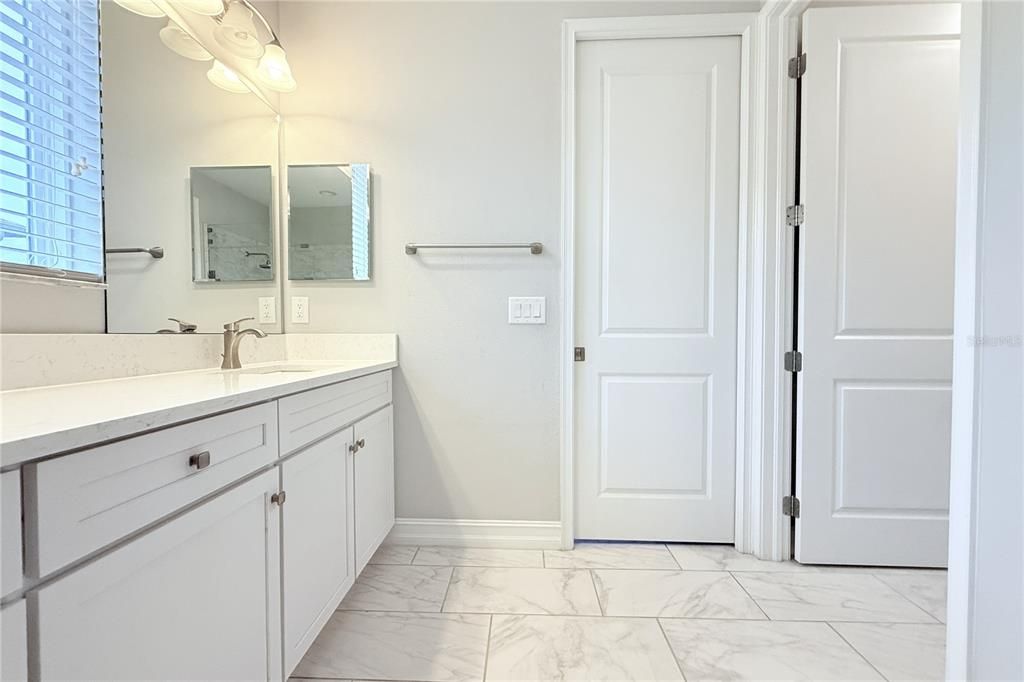 На продажу: $500,000 (3 спален, 2 ванн, 2402 Квадратных фут)