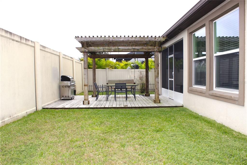 На продажу: $500,000 (3 спален, 2 ванн, 2402 Квадратных фут)