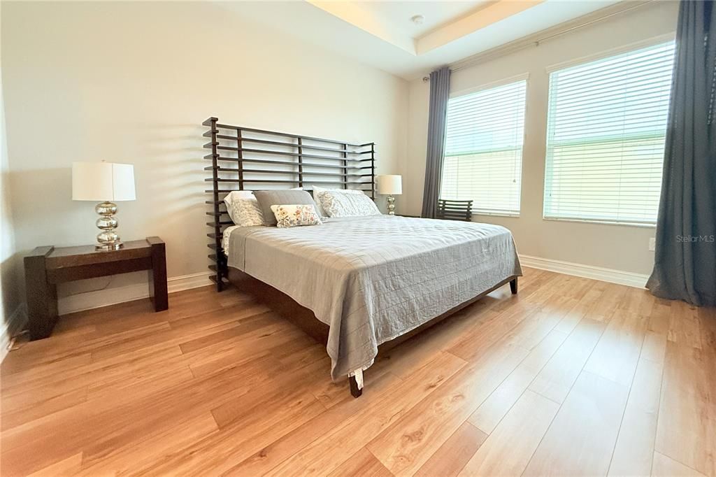 На продажу: $500,000 (3 спален, 2 ванн, 2402 Квадратных фут)